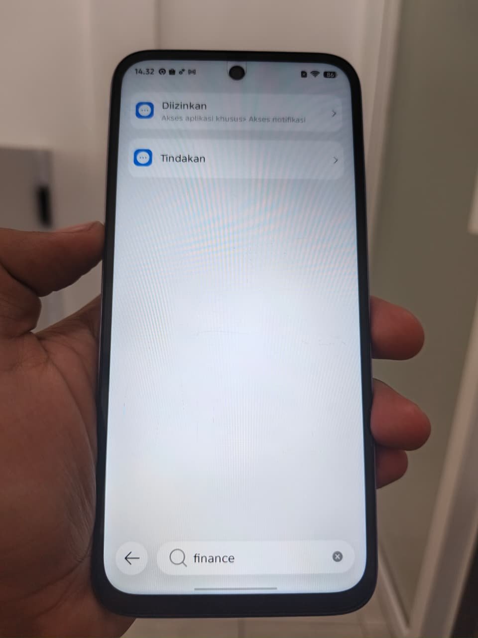 Spark 50 Ram 8/128