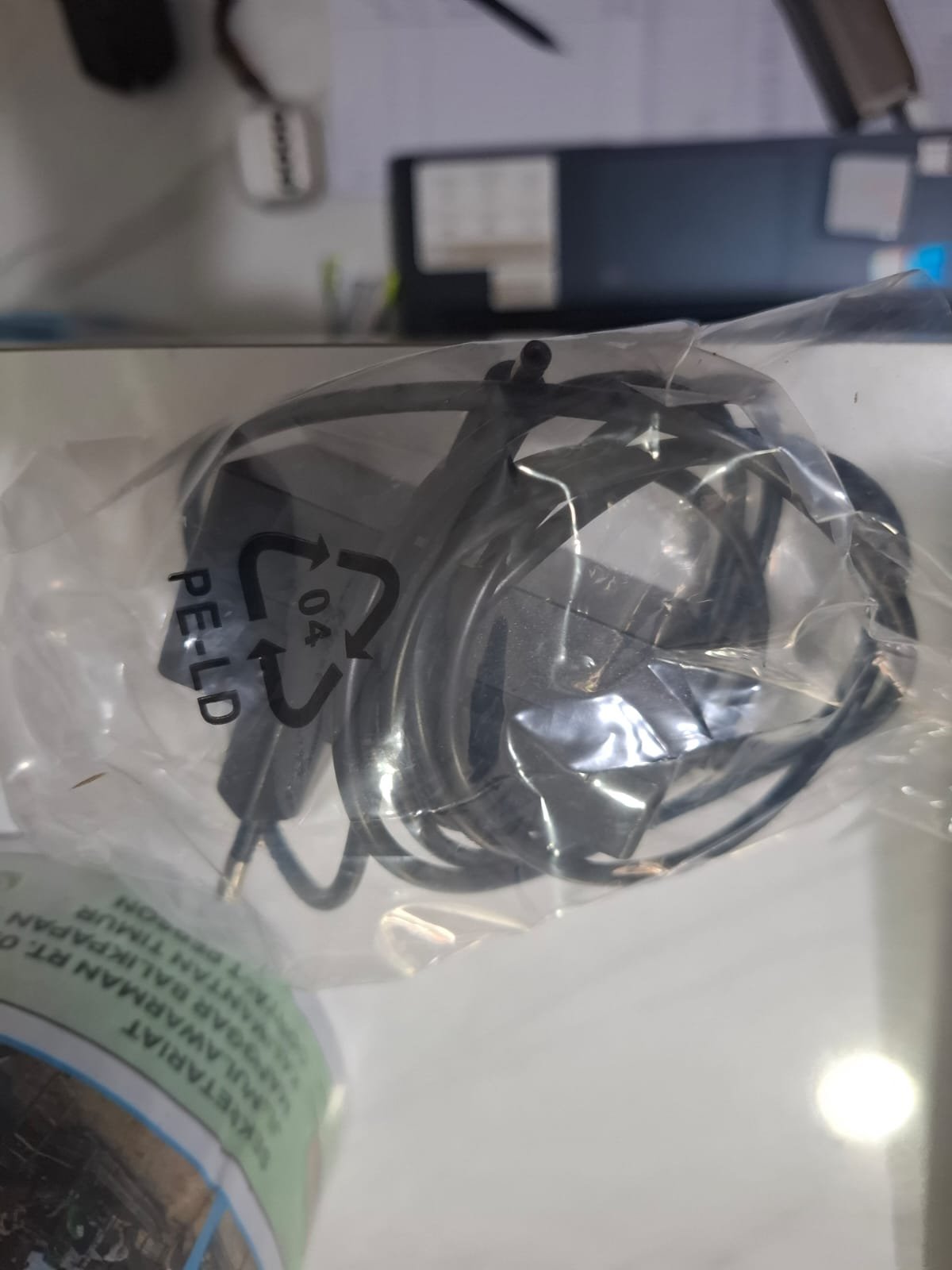 1405 Celeron N4020 Ram 4 SSD 128 GB