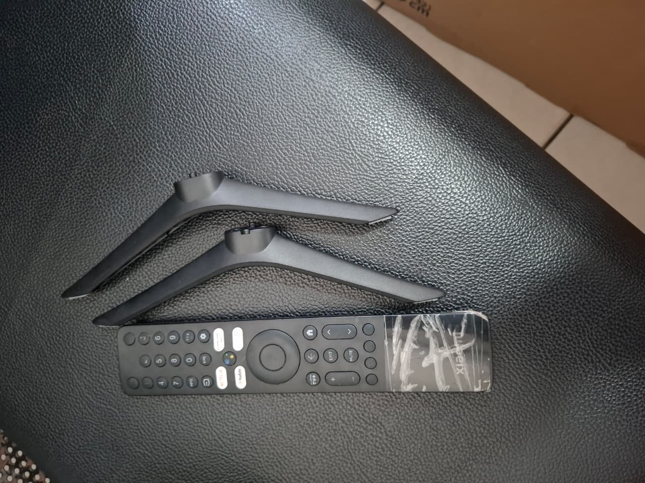 A Pro L32M8-A2ID 32 Inch